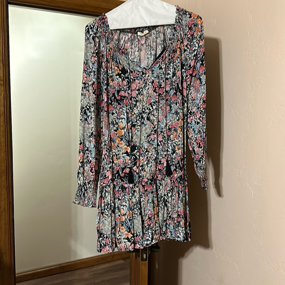 Long sleeve midi dress. Size large and multi colored.